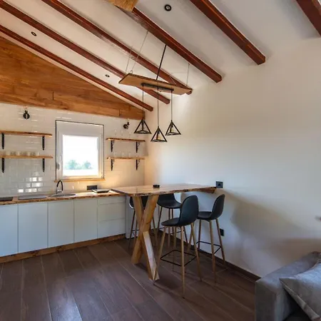 Sunny Apartment *