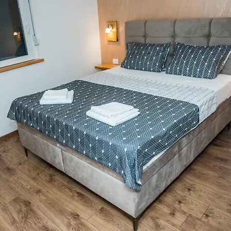 Sunny Apartment Malo Laole